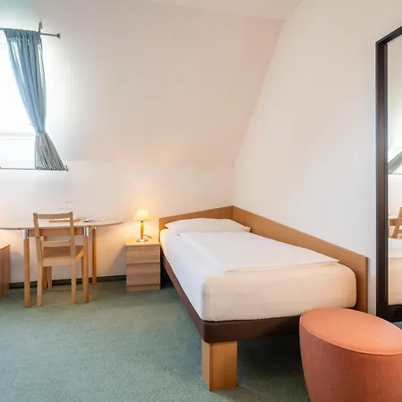 マリアヒルフ グラーツ