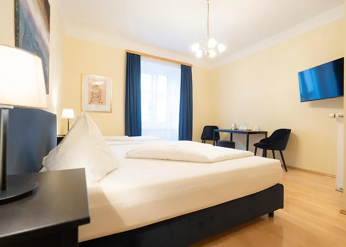 ホテル マリアヒルフ 3*