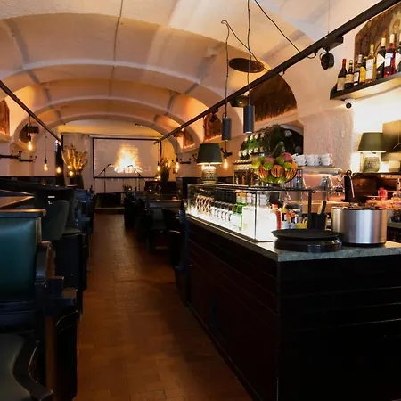 玛丽亚希尔费酒店 酒店