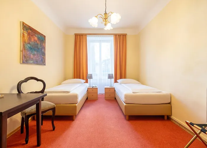 مارياهيلف 3* غراتس